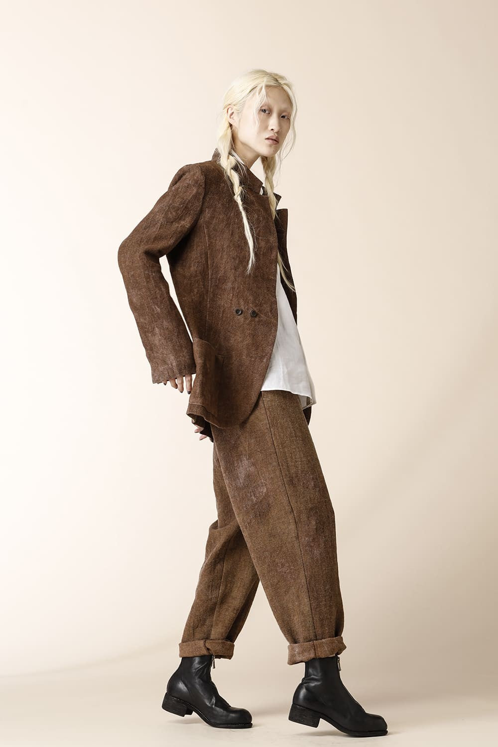 STAND NECK ONE BUTTON JACKET - JK1-HW22 - Brown