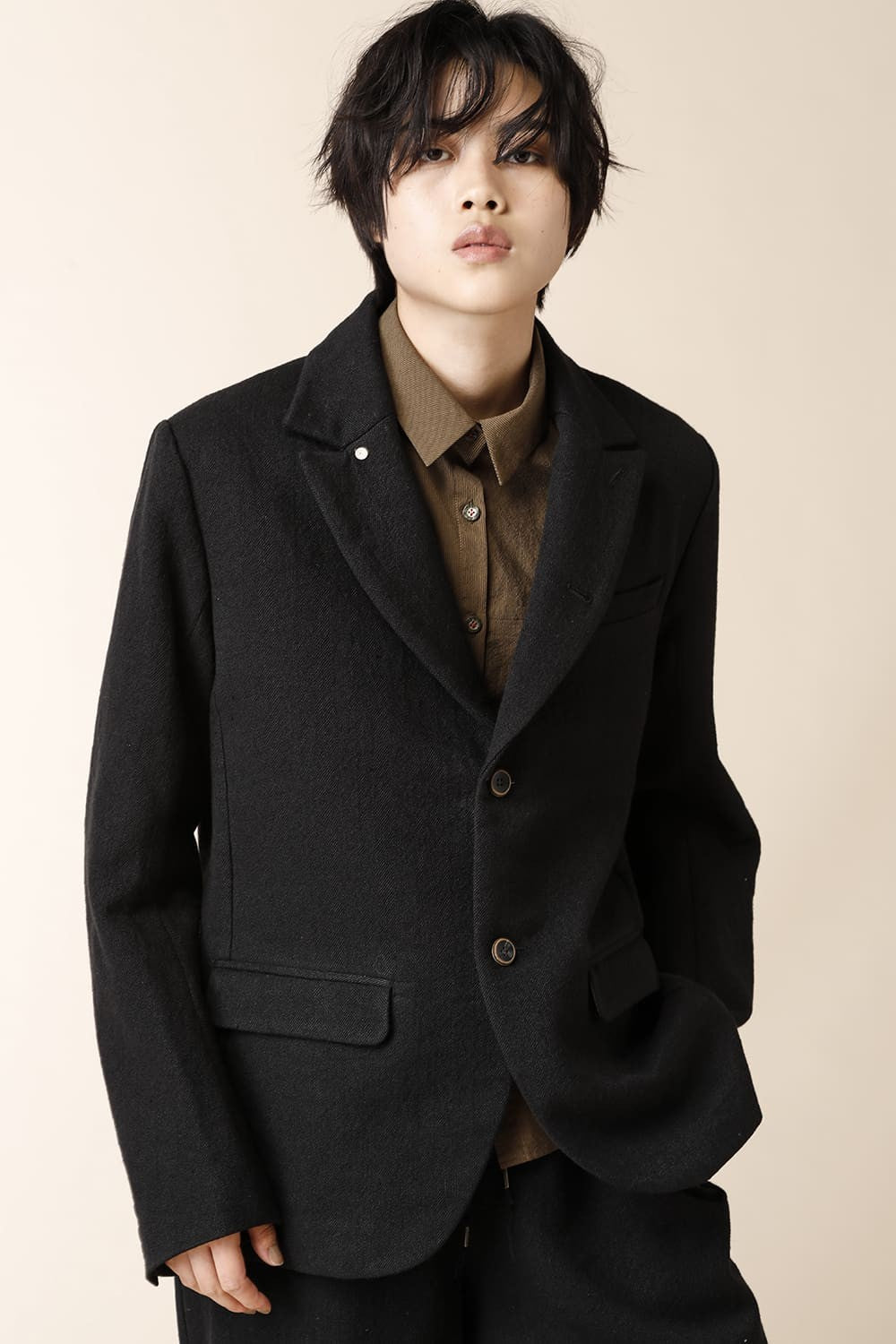 PEAKED LAPEL JACKET - JK63-HW22_Black